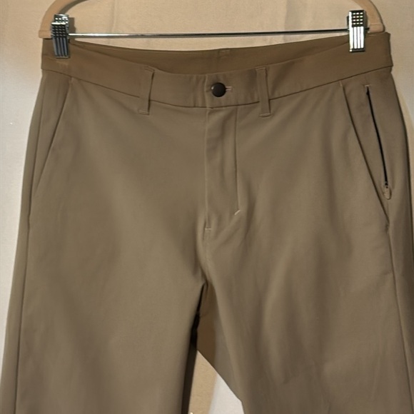 Lululemon Commission slim pants. Cropped trench color. Waist 32 - Picture 2 of 11